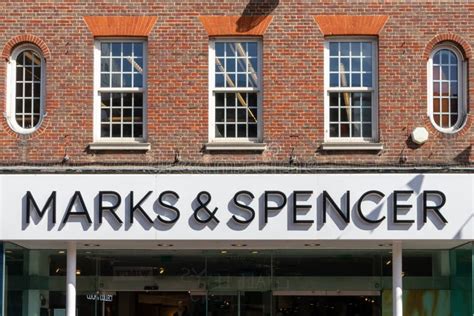 aylesbury marks and spencer.
